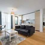 Luxury Near Promenada, 1br