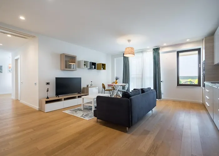 Luxury Near Promenada, 1br Bukarest