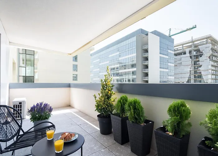 Luxury Near Promenada, 1br Apartman Bukarest