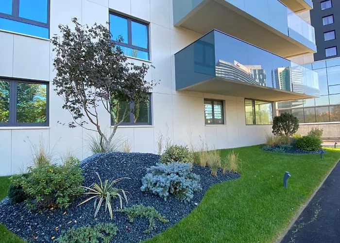 Luxury Near Promenada, 1br